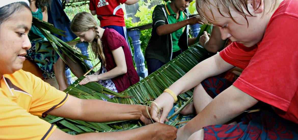Want to Volunteer But Short on Time? Ban Talae Nok 1170x550 - Want to Volunteer But Short on Time?